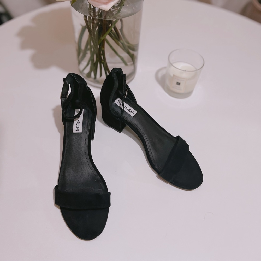 Steve Madden black suede heels
